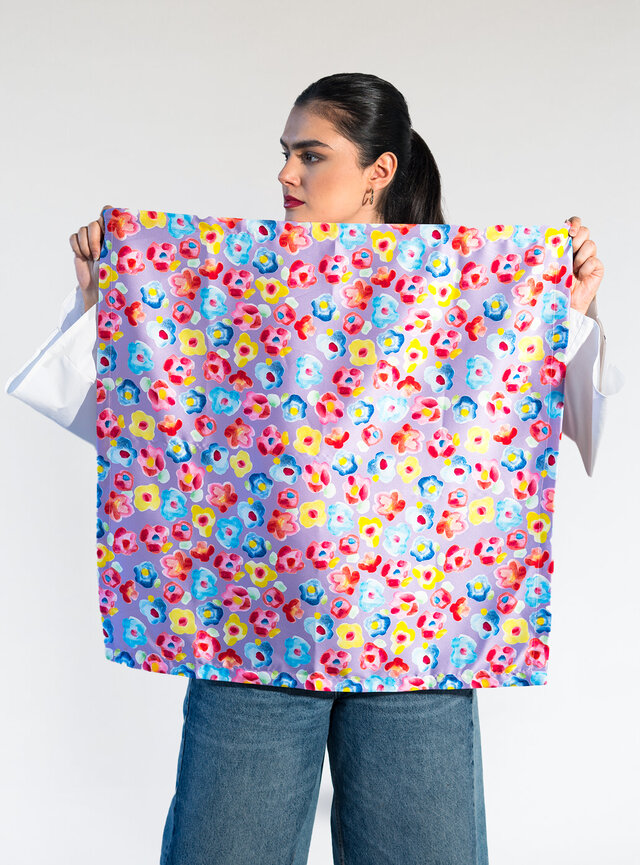 Saténová šatka malá Lenka Sršňová fialová