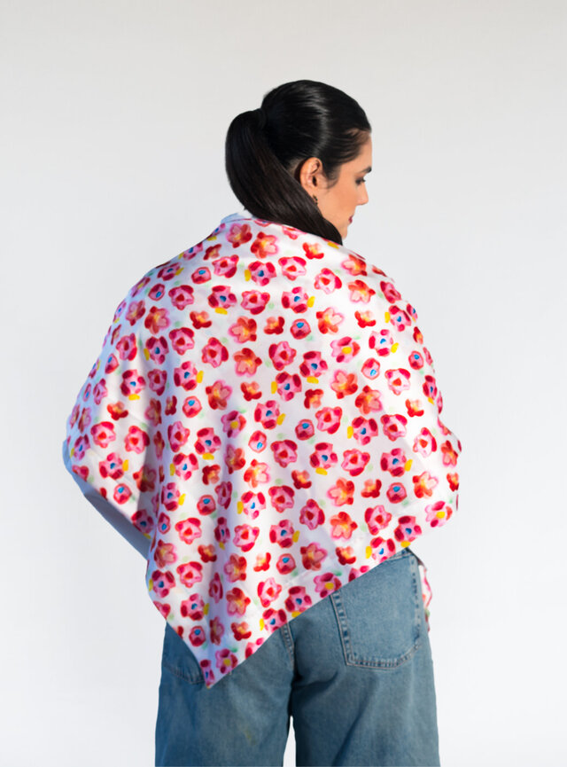 Saténová šatka veľká Lenka Sršňová jar