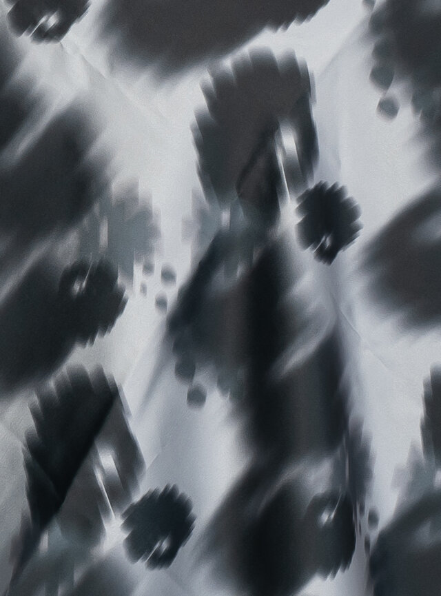 Saténová šatka veľká ZUZANA ĽOS-BOŽÍKOVÁ sivá