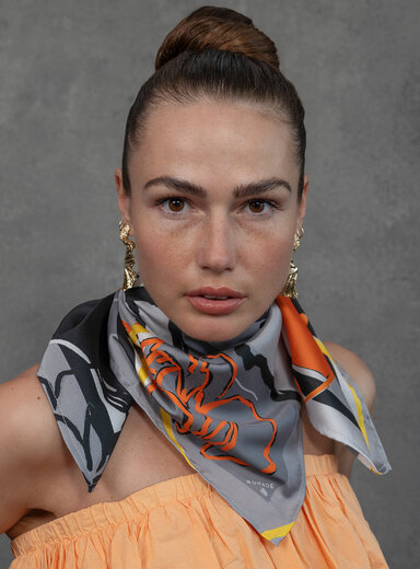 Šatka Cesta (Bachtalo Drom) v čierno bielej farbe