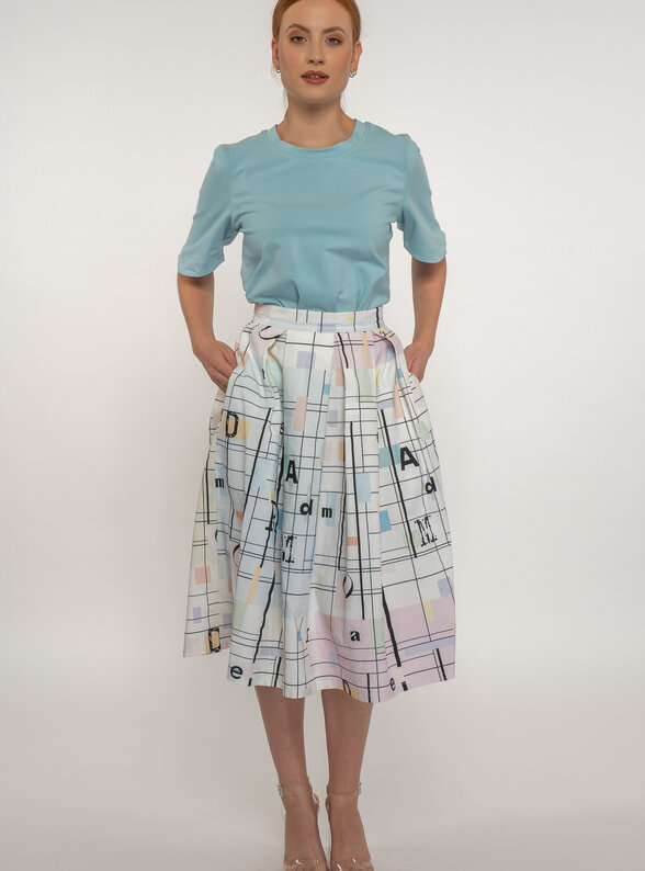 Dámska skladaná midi sukňa v pastelových farbách