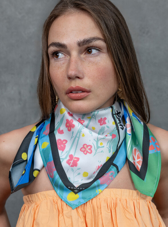 Šatka Peniaze (Love) v modrej farbe