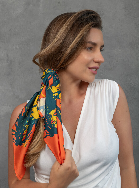 Šatka Sloboda (Mukľiben) v oranžovej farbe