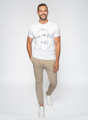 Pánske tričko biele s obrazom ženy s fajkou