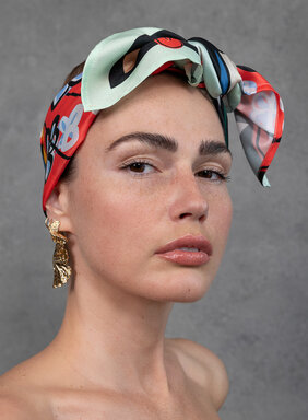 Šatka Kráľovná (Marahaňi) v červenej farbe